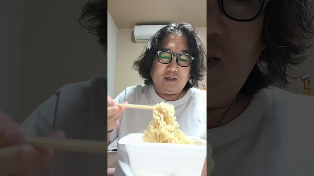 【放送事故】50歳おっさんが「山わさび焼きそば」に挑んだ結果ｗ #セイコーマート #GRヤリス