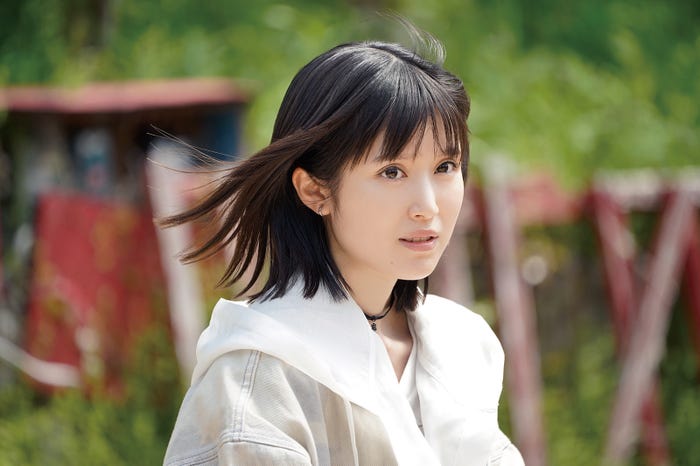福本莉子（C）2026藤まる／双葉社・「時給三〇〇円の死神」製作委員会