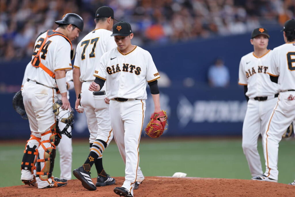【巨人】阪神敗れたのに…優勝マジック19援護 延長10回 申告敬遠で満塁策も裏目…DeNAに痛い逆転負け – スポーツ報知 【巨人】阪神敗れたのに…優勝マジック19援護 延長10回 申告敬遠で満塁策も裏目…DeNAに痛い逆転負け - スポーツ報知