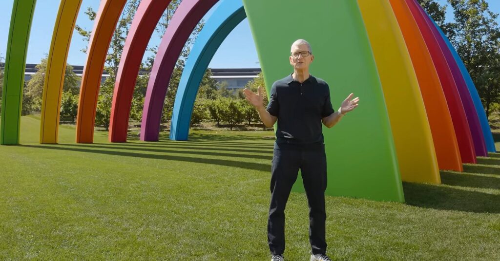 ティム・クック氏、Apple CEOとしての最後の日にメッセージ　「一生に一度の特権だった」 - ITmedia NEWS