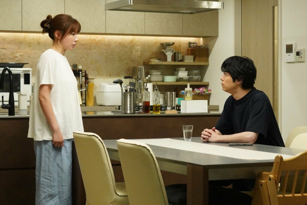 【場面写真追加】夫に仕事がバレた麻紀（仲里依紗） 一方、薫子（深川麻衣）は夫に内緒で猫を迎え入れ…『Tokyo middle 30』第7話予告 | めざましmedia