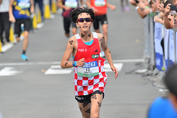北海道マラソン9位・吉田響選手は「脚がパンパンになってしまった。今度こそパワーアップした姿をお見せしたい」 － RUNNET － 日本最大級！走る仲間のランニングポータル