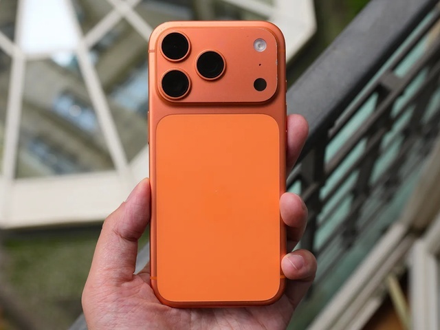 「iPhone 17 Pro」をケースなしで1年使ってみた--今ではこんな外観に - ZDNET Japan