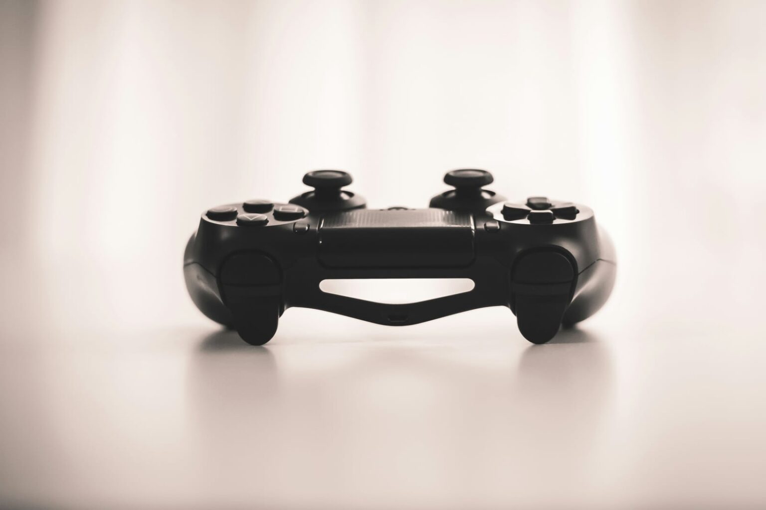 「ゲーム開発費は高すぎ、ハードは部品が足りない」業界の重鎮らが”アタリショック以来の危機”と警鐘鳴らす。いまやAAAゲーム開発は最大600億円規模とも – AUTOMATON 「ゲーム開発費は高すぎ、ハードは部品が足りない」業界の重鎮らが”アタリショック以来の危機”と警鐘鳴らす。いまやAAAゲーム開発は最大600億円規模とも - AUTOMATON