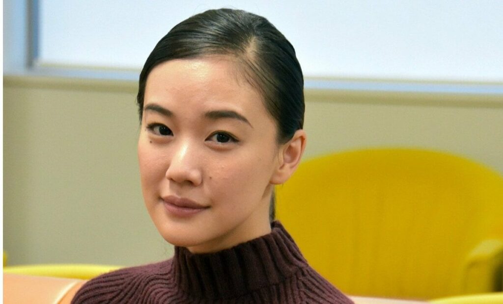 「蒼井優」主演ドラマ「Tシャツが乾くまで」が絶好調の裏で気になる山ちゃんとの子育て　4歳娘は“母は女優と知らず”〈ラビット！きょう生出演〉 | AERA DIGITAL（アエラデジタル）