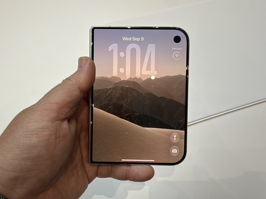 アップルの“後出しジャンケン”、初の折りたたみ「iPhone Duo」にGalaxyはどう挑むか – ケータイ Watch アップルの“後出しジャンケン”、初の折りたたみ「iPhone Duo」にGalaxyはどう挑むか - ケータイ Watch