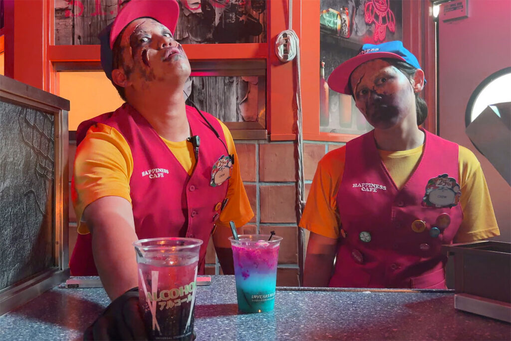 【きょうから】USJ史上初…“ゾンビ化した店員”が接客、お酒も飲める「ゾンビバー」に反響「カオスで楽しすぎ」 | Lmaga.jp