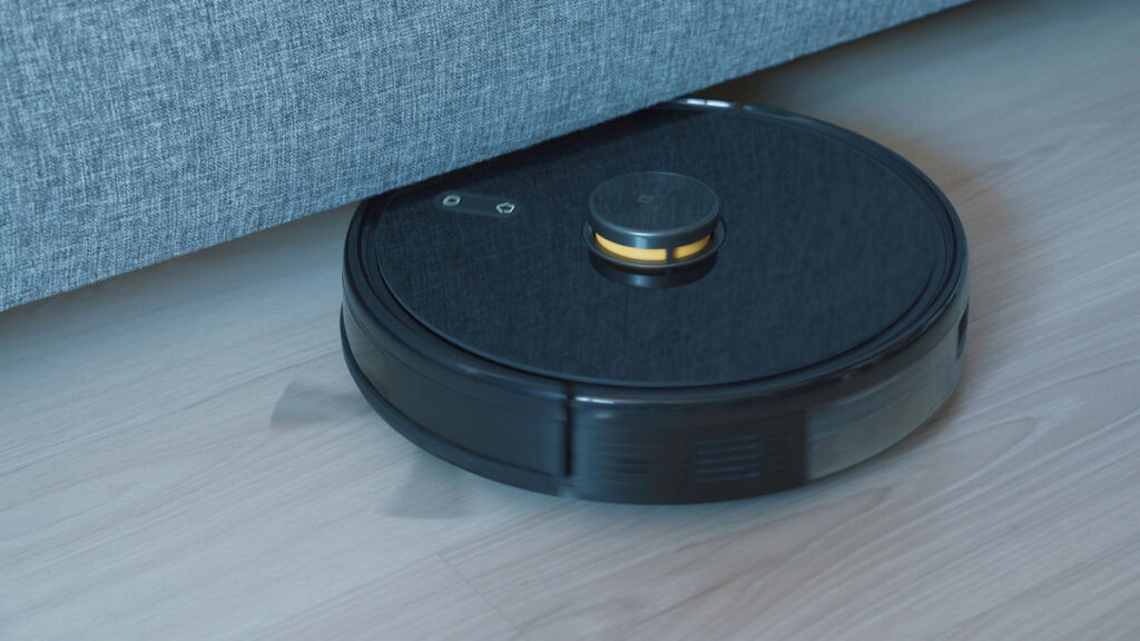 ロボット掃除機の撮影機能で不倫の証拠を掴んだ男性が逆にプライバシー侵害で訴えられてしまう - GIGAZINE