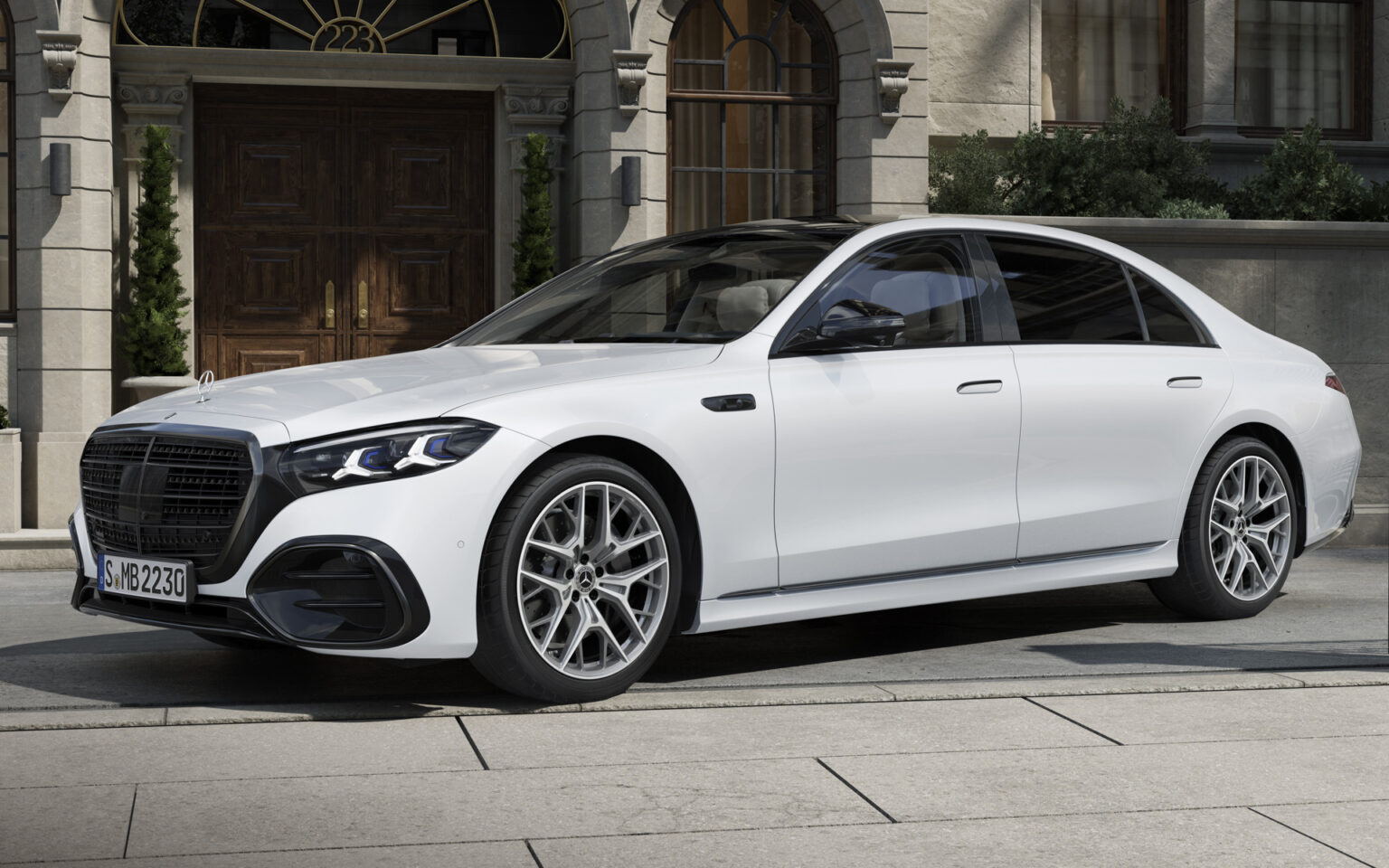 メルセデス・ベンツ、新型「Sクラス」に直6ガソリン搭載モデル「S 500 4MATIC（ISG）」「S 500 4MATIC long（ISG）」追加