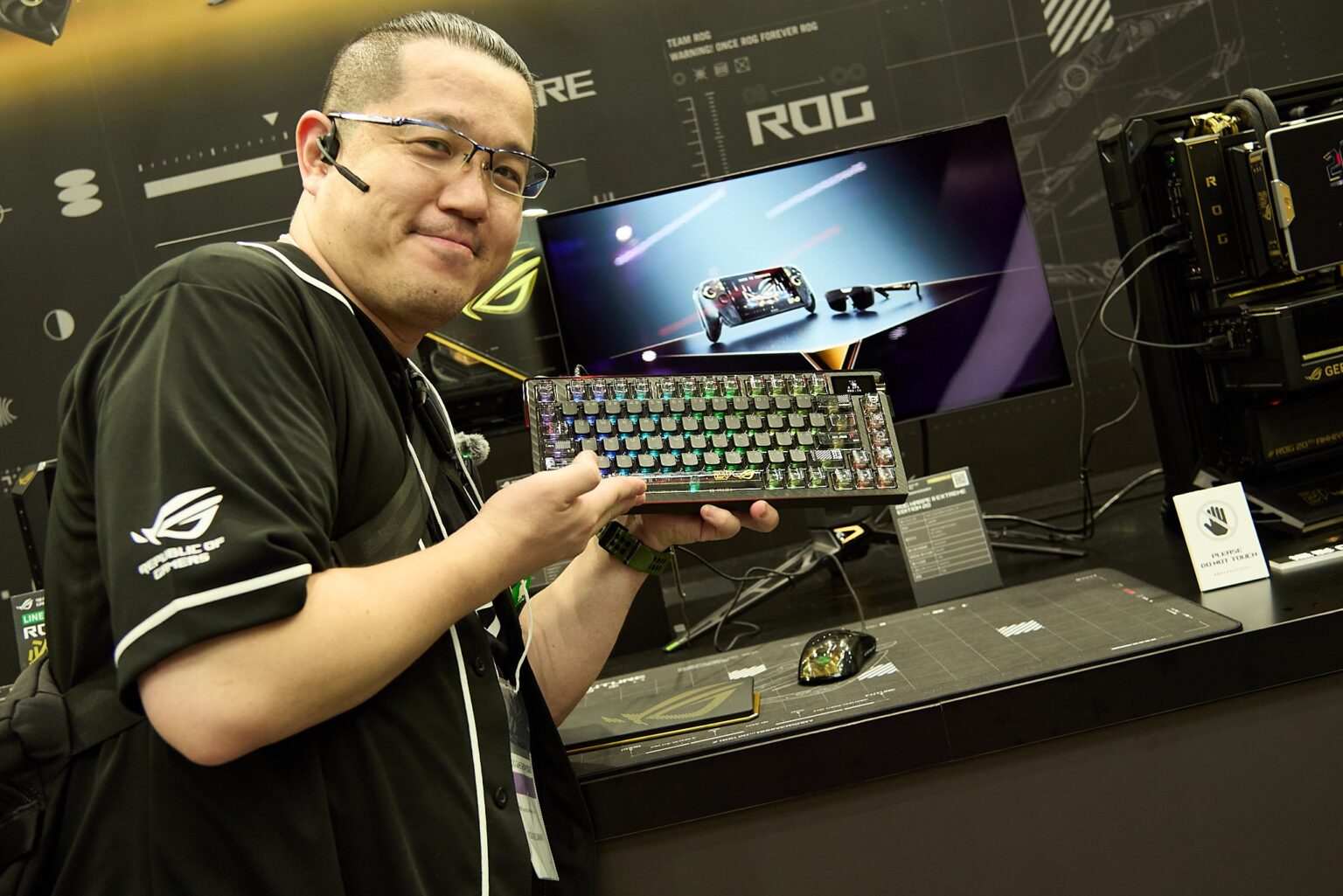 【TGS2026 現地レポート】今年のASUSはぶっ飛んでる！——720HzモニターにROG 20周年記念モデルとすべてが規格外！【ROG（ASUS）：ホール06-N03】 | eSports World（eスポーツワールド）