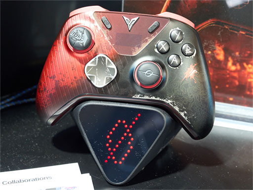 画像ギャラリー No.008のサムネイル画像 / Flydigiが最新ゲームパッド「APEX 6」シリーズを展示。綾波レイやゼンゼロなどとのコラボモデルも展開［TGS2026］
