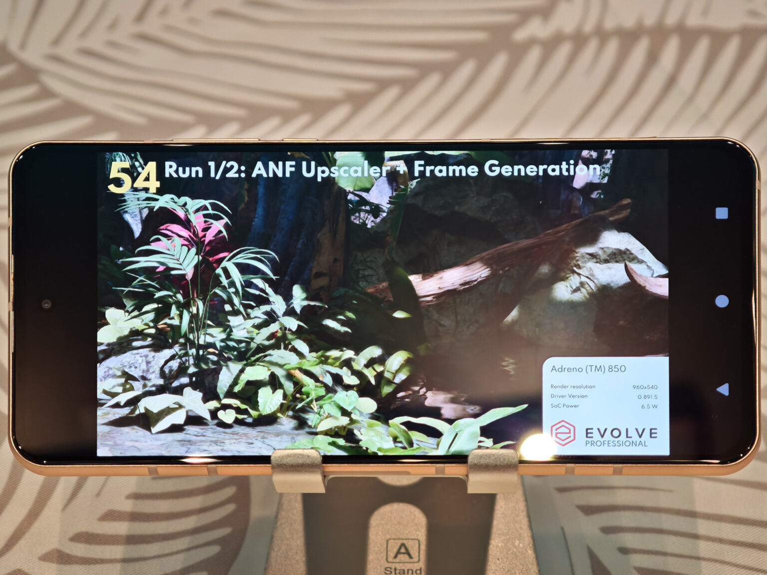 【笠原一輝のユビキタス情報局】Androidでも超解像+フレーム生成、Snapdragon新GPUで16fpsが52fpsに – PC Watch 【笠原一輝のユビキタス情報局】Androidでも超解像+フレーム生成、Snapdragon新GPUで16fpsが52fpsに - PC Watch