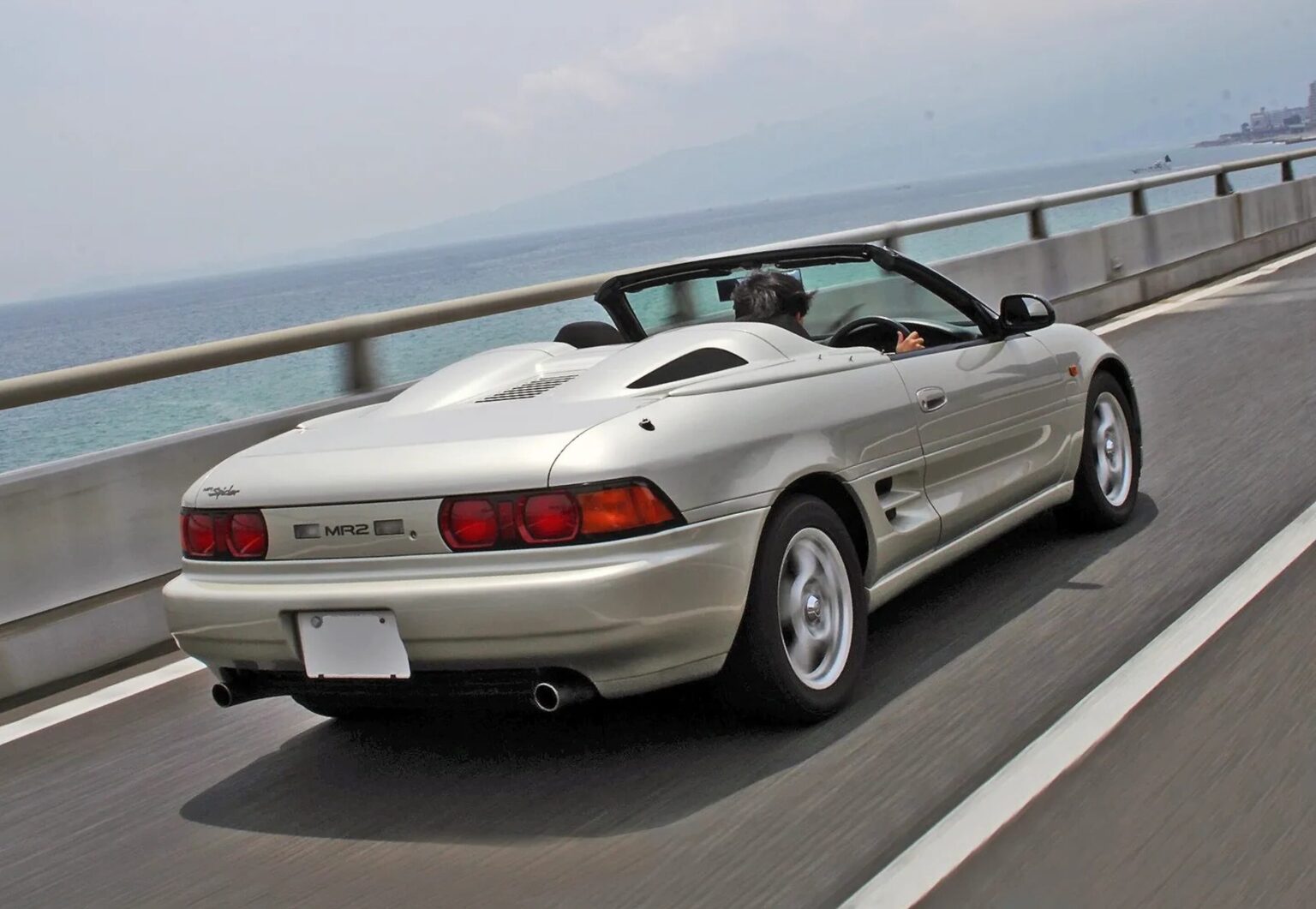 「日本に8台しかないSW20!?」トヨタテクノクラフトが作った幻のMRスパイダーに乗った！ | Motor Fan｜自動車情報のモーターファン