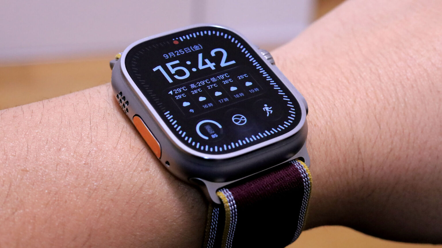 「Apple Watch Ultra 4」使ってみたレビュー、重いしデカイけどバッテリー持ちはバツグンでiPhoneなしでも高精度 - GIGAZINE