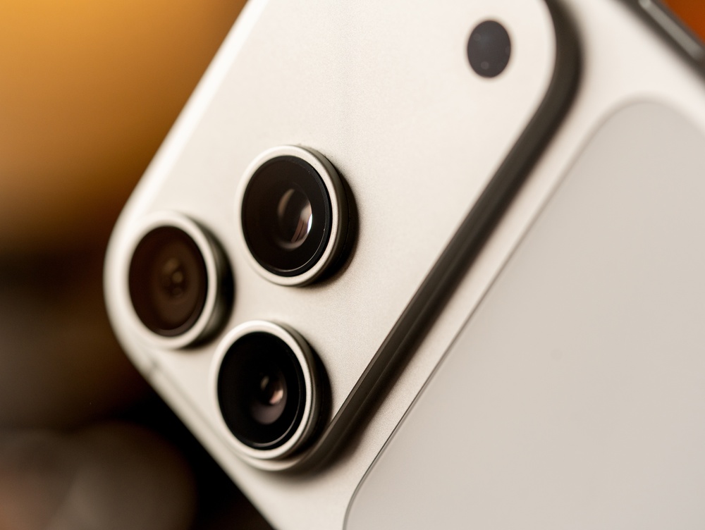iOS 27ベータからカメラ新機能5つ発見。iPhone 18 Proの可変絞りを示唆するものも | Gadget Gate