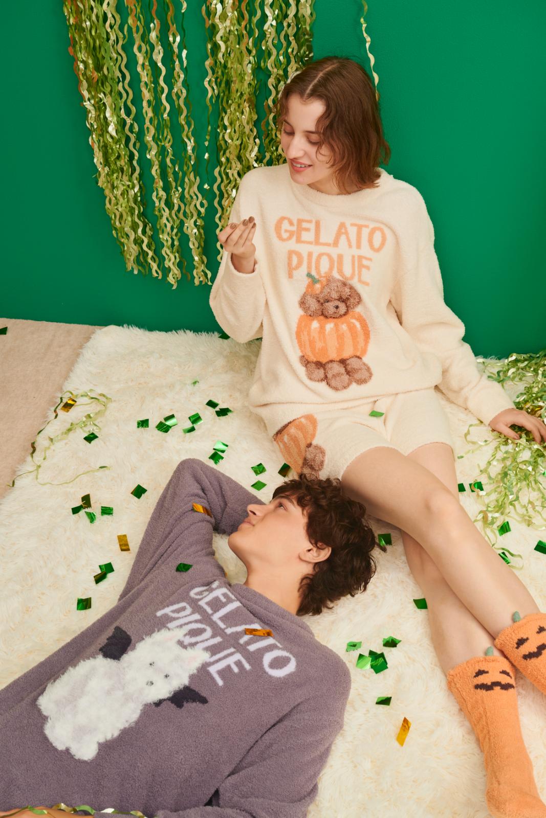 【HALLOWEEN】ナイトパレードDOGSジャガードプルオーバー 8,910円、【HALLOWEEN】ナイトパレードDOGSジャガードショートパンツ 7,480円、【HALLOWEEN】【HOMME】ナイトパレードDOGSジャガードプルオーバー 9,460円
