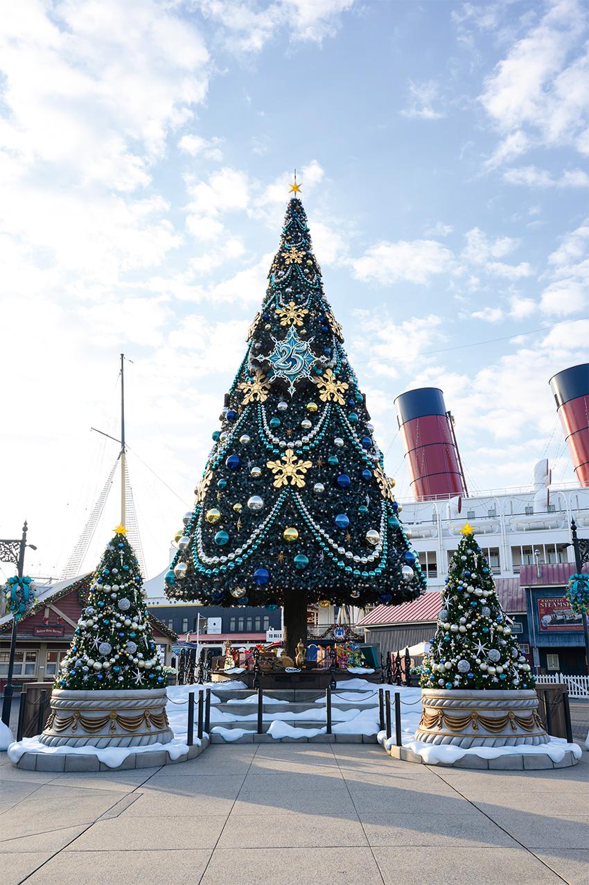 東京ディズニーシー アメリカンウォーターフロントのクリスマスツリー