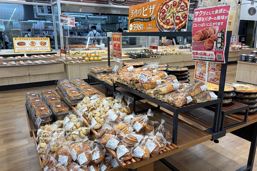 ベーカリー売り場。手頃価格だがボリュームがしっかり（Lmaga.jp撮影）