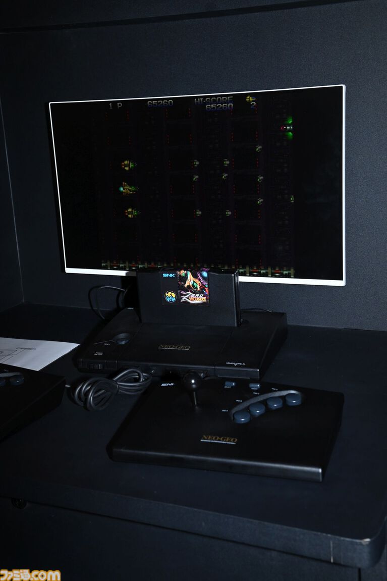 “NEOGEO AES+”で最新のNEOGEOを試遊。HDMI端子に対応し、過去のNEOGEOとの互換性もアリ。『サムスピ零SP』の修正も予定。開発陣の解説をお届け【TGS2026】