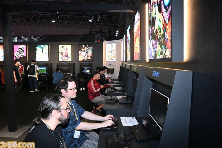 “NEOGEO AES+”で最新のNEOGEOを試遊。HDMI端子に対応し、過去のNEOGEOとの互換性もアリ。『サムスピ零SP』の修正も予定。開発陣の解説をお届け【TGS2026】