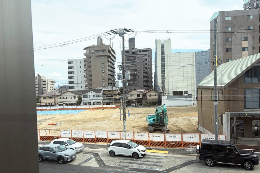 再開発中の「JR芦屋駅」南側（Lmaga.jp撮影）