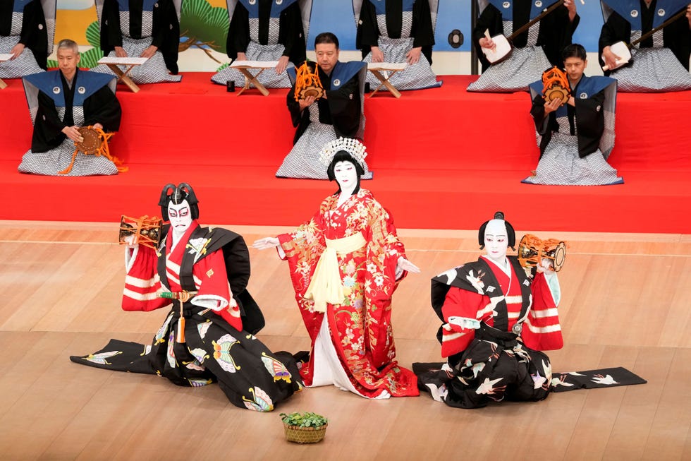 『春調娘七種』左より、曽我五郎＝市川染五郎、静御前＝尾上辰之助、曽我十郎＝市川團子（令和8年9月歌舞伎座 ）