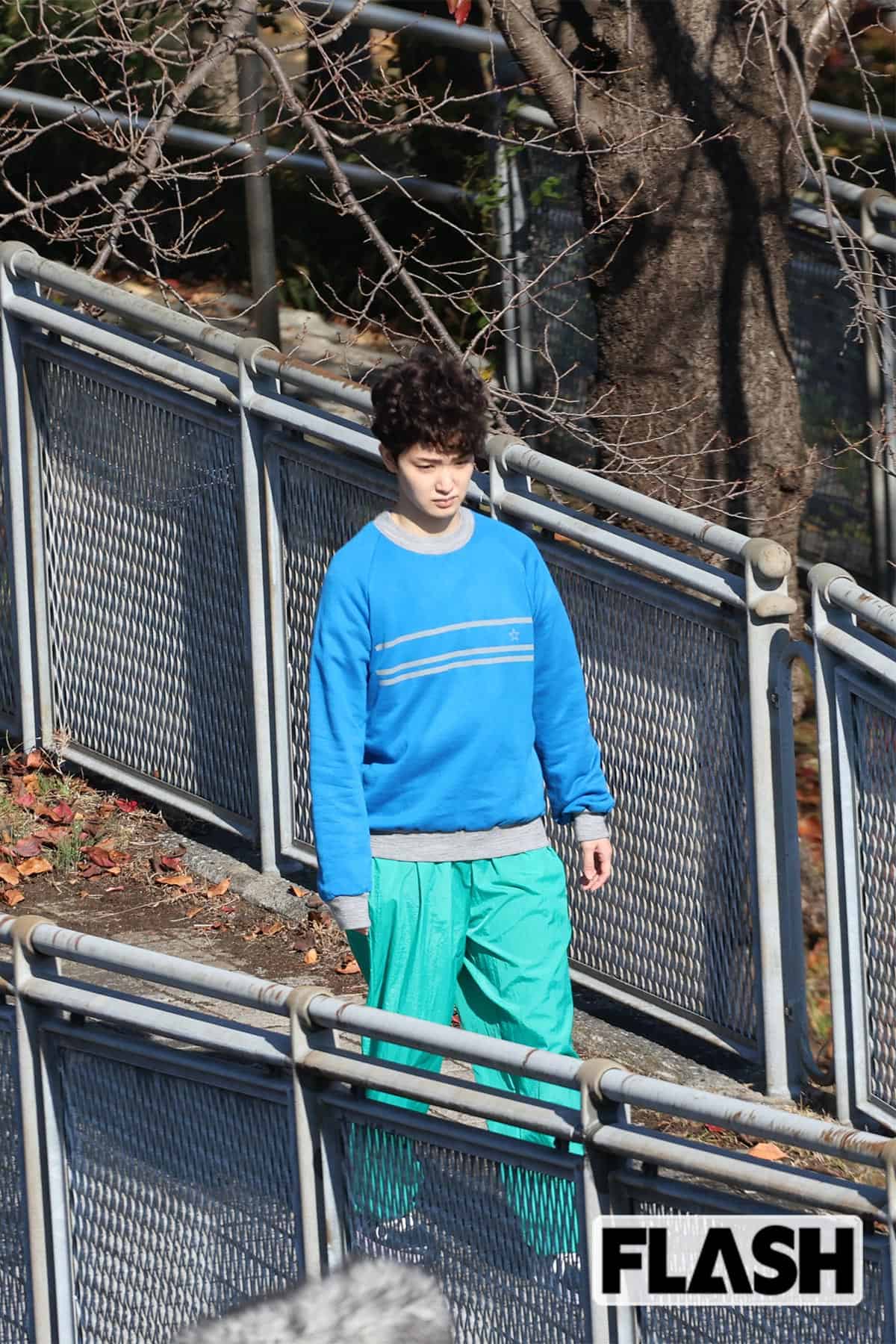 剛力彩芽＆唐田えりかが豪快な“路上ヘッドロック”も…ドクターストップ発生の『極悪女王』であわや転倒ハプニング