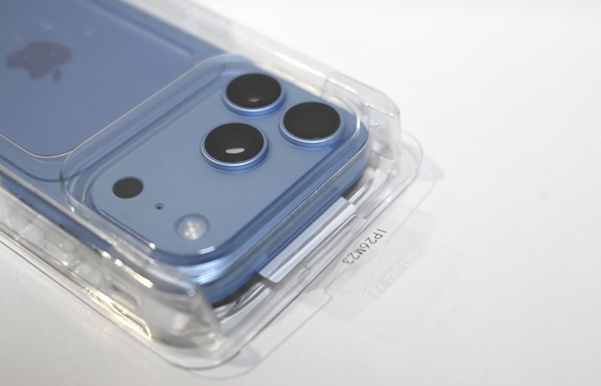 iPhone18 Pro Trinity Glass_7