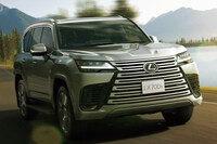 レクサスが擁する大型のラグジュアリーSUV「LX」。渕野氏いわく、このクルマには、日本のカーデザインに見るひとつの傾向が表れているというのだが……。