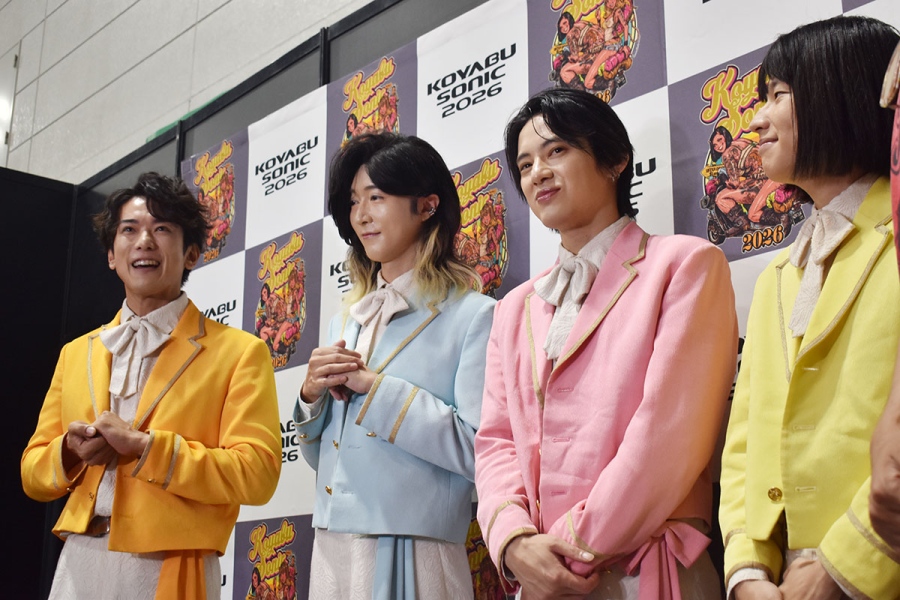 『コヤブソニック2026』の囲み取材に登場し、コヤソニ出演の喜びを話すモナキ（9月23日）
