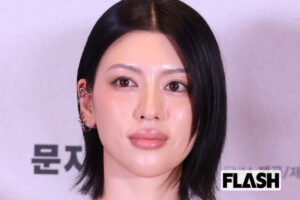 三吉彩花、「顔面麻痺」から復帰直後の韓国 “ぽってり” メイクをキャッチ「カバーするためかな」ファンも不安