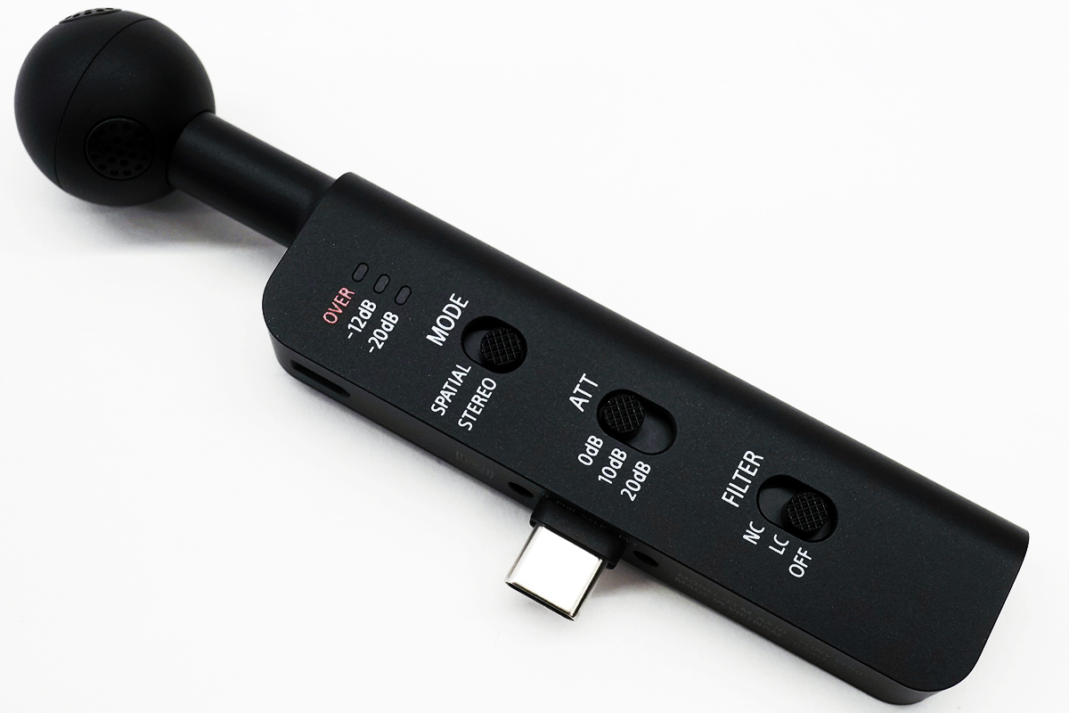 ECM-AX10側面のレベルインジケーターとMODE・ATT・FILTERスイッチ