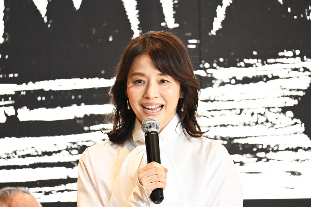 石田ゆり子が京都『ジブリ展』に、「演じてもらえてよかった」鈴木敏夫と『もののけ姫』の思い出を振り返る | Lmaga.jp