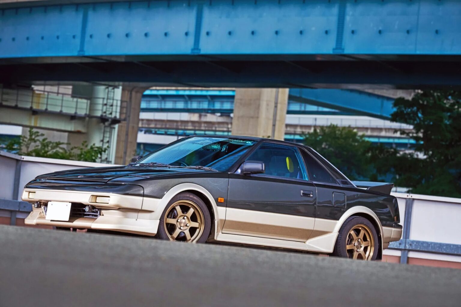 「新型MR2の噂があるけどオレは初代を進化させる…!」AW11を最新フルコン×4スロで現代レベルへ | Motor Fan|自動車情報のモーターファン 「新型MR2の噂があるけどオレは初代を進化させる…!」AW11を最新フルコン×4スロで現代レベルへ | Motor Fan|自動車情報のモーターファン