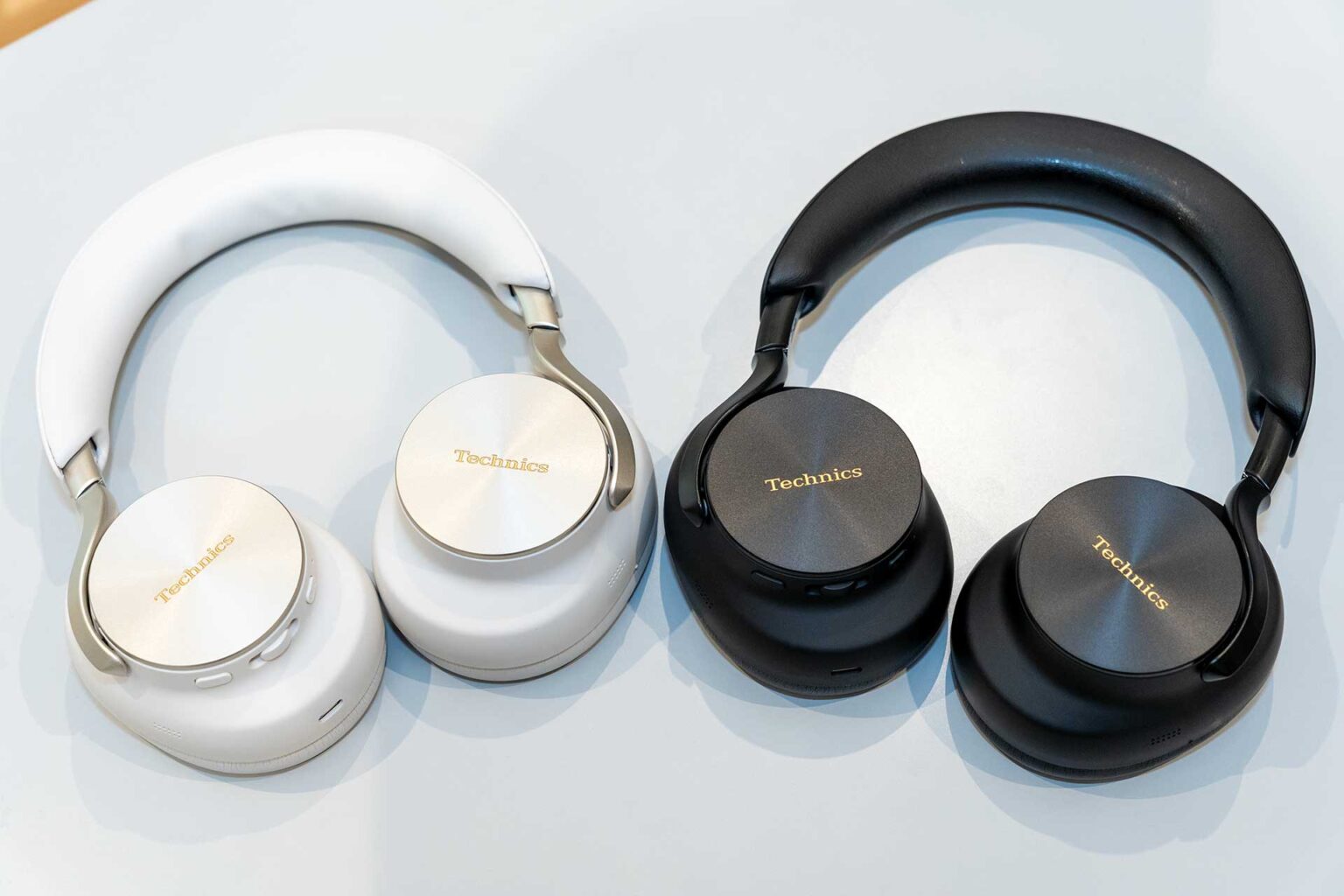 【ミニレビュー】Technics“磁性流体ヘッドフォン”「EAH-A1000」聴いた。設計者が語る、磁性流体最適化やエッジのこだわり - AV Watch