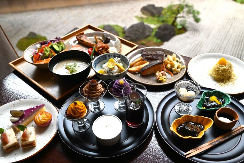 わらび餅は練りたて、和栗モンブランは絞りたて、栗ごはんも食べ放題…京都・庭園ビューの“ほっこりビュッフェ” | Lmaga.jp