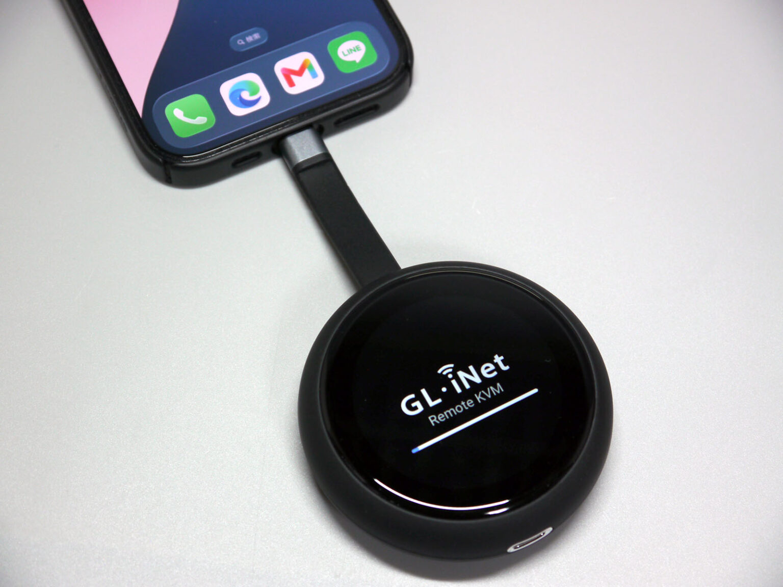 USBケーブル1本でiPhoneも操作できるリモートKVM、GL.iNet「Comet Q」を試す【イニシャルB】 - INTERNET Watch