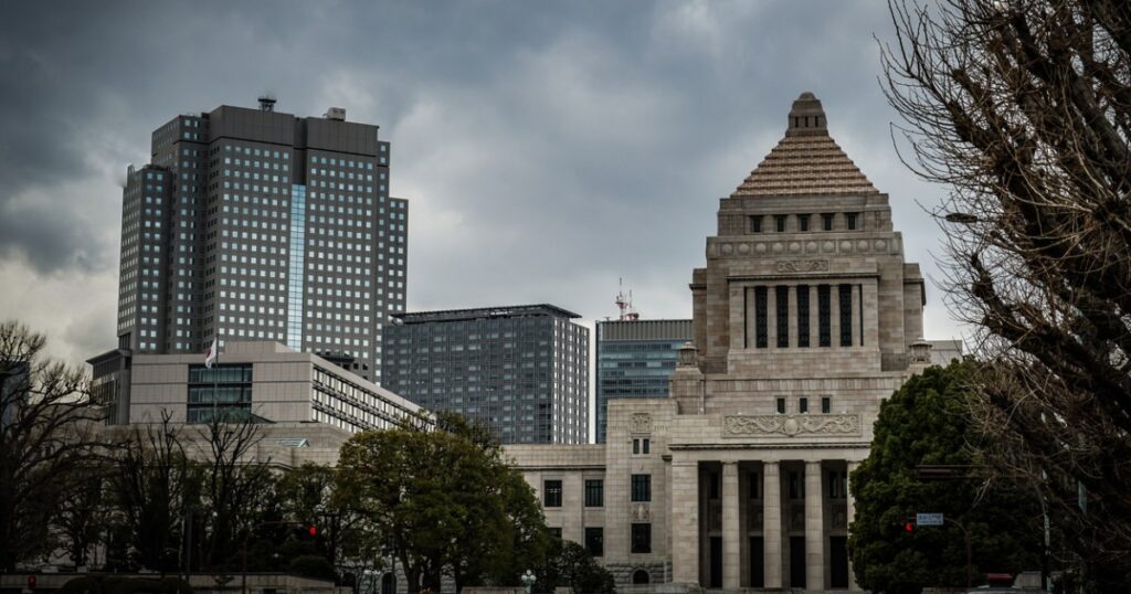 多くの人が意外と知らない「アベノマスク予算1000億円」や「ガソリン補助金」驚きの実態（嶋津 善之,現代新書編集部） | FRaU