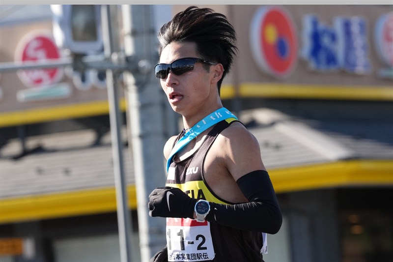 赤﨑暁が日本歴代6位の2時間5分48秒！妻・優花は標準突破でMGC出場権獲得 大迫傑は14位／シカゴマラソン | 月陸Online｜月刊陸上競技