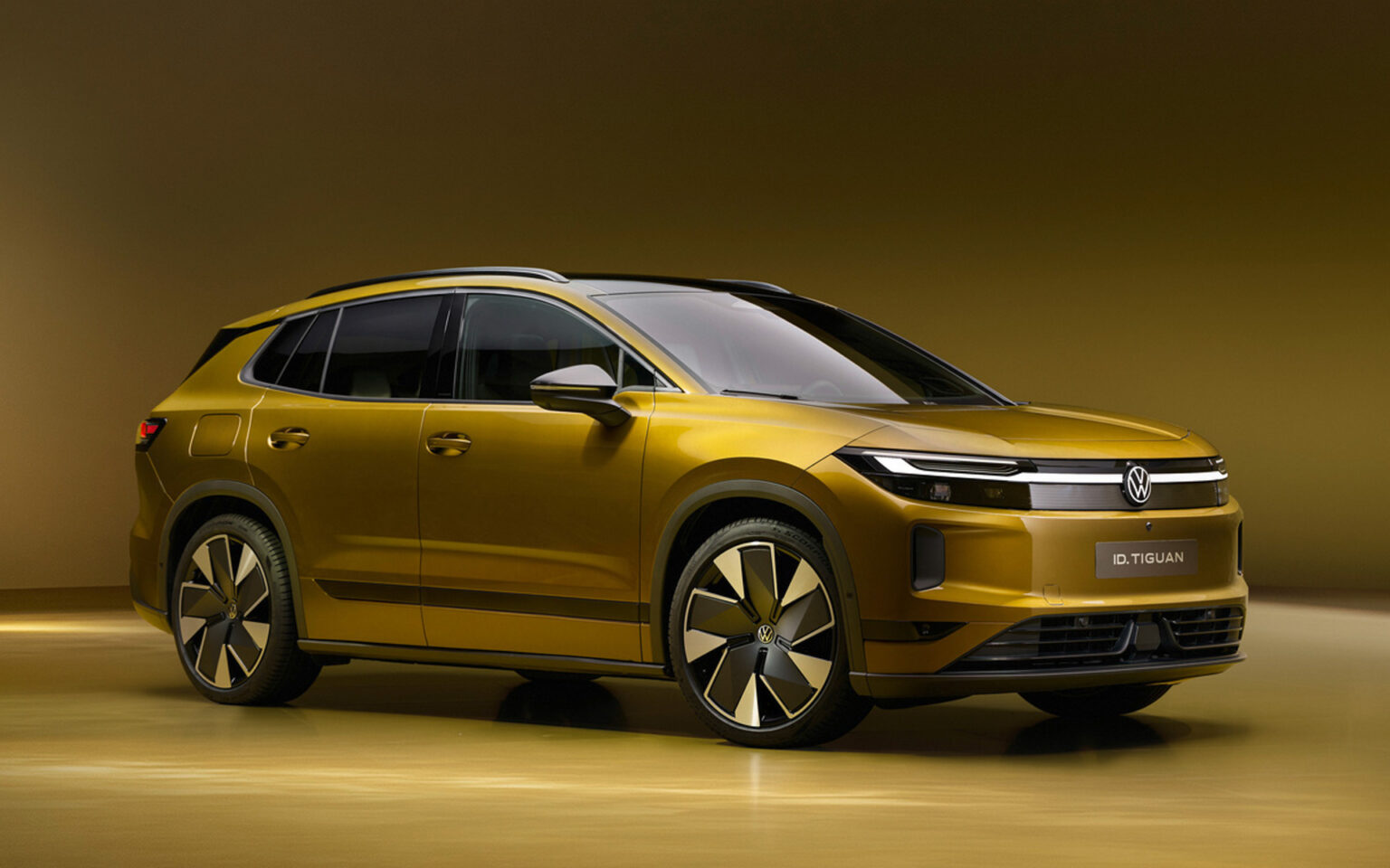 フォルクスワーゲン、新型バッテリEV「ID. ティグアン」世界初公開 航続距離最大600km - Car Watch