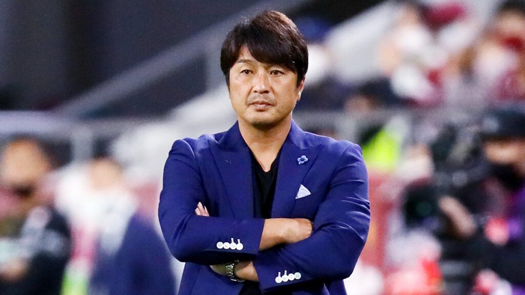 神戸元監督・三浦淳寛氏らに“後輩”謝罪も「人として最低限の配慮が必要」面白動画を投稿 | Football Tribe Japan