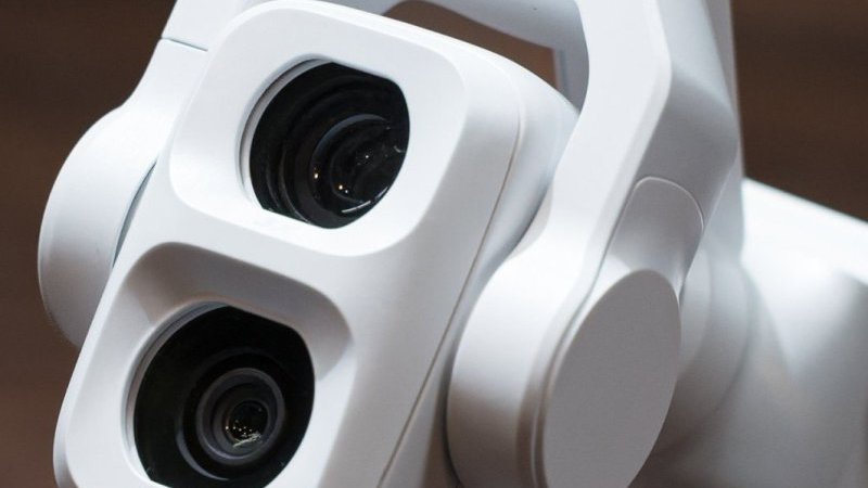 【新商品レビュー】定番ジンバルカメラ「DJI Osmo Pocket 4P」に新色パールホワイトが登場。写真撮影も楽しい｜Pen Online
