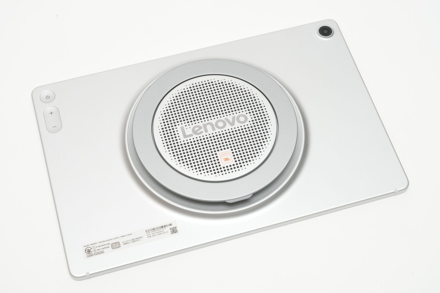 【やじうまミニレビュー】MacBook Proより音デカ!スピーカー9基のレノボ製Androidタブレット – PC Watch 【やじうまミニレビュー】MacBook Proより音デカ!スピーカー9基のレノボ製Androidタブレット - PC Watch