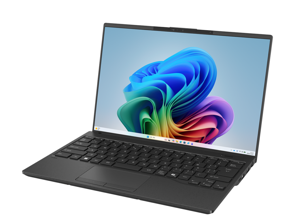 世界最軽量634gの14型「FMV Note U」、全機種Copilot+ PCに - PC Watch