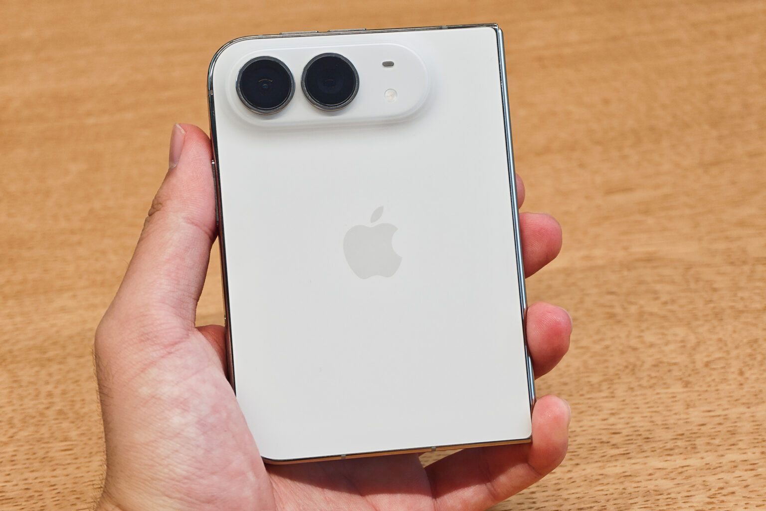 いよいよ登場「iPhone Duo」と「Siri AI」の日本語対応、新しいiPhoneで何ができる? – ケータイ Watch いよいよ登場「iPhone Duo」と「Siri AI」の日本語対応、新しいiPhoneで何ができる? - ケータイ Watch