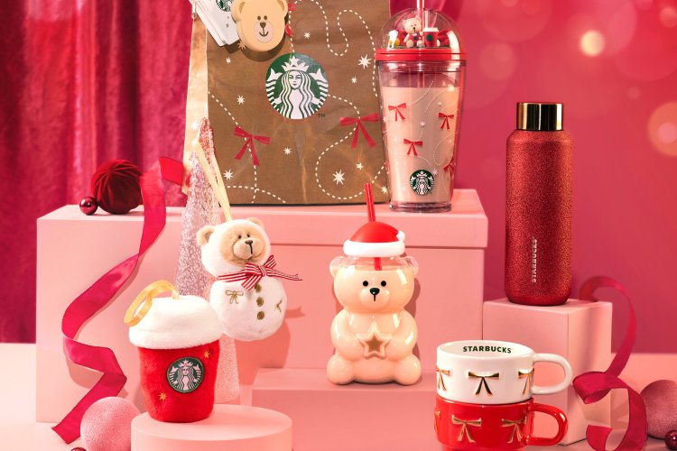 スターバックス26年クリスマスグッズ、ベア型グラスタンブラーやリボンモチーフのマグセットなど - ファッションプレス