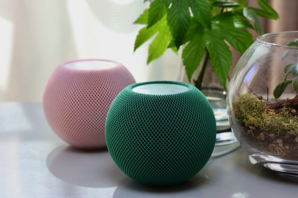 パーソナルなスペースにHomePod mini 2。ひとり立ちする家族にプレゼントしたい【先行レビュー】 | Dig-it [ディグ・イット]