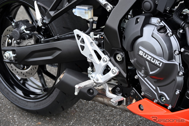 スズキ GSX-8R