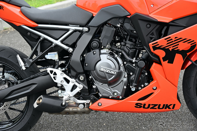 スズキ GSX-8R