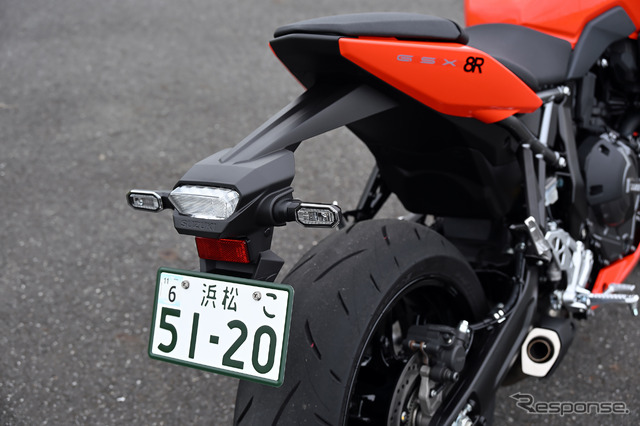スズキ GSX-8R